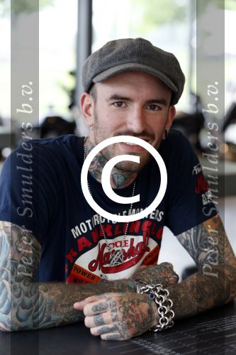 Amsterdam 21 juni 2012
Ben Saunders met zijn nieuwe speciale Harley Davidson.
Peter Smulders bv