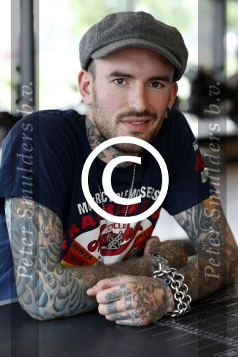 Amsterdam 21 juni 2012
Ben Saunders met zijn nieuwe speciale Harley Davidson.
Peter Smulders bv