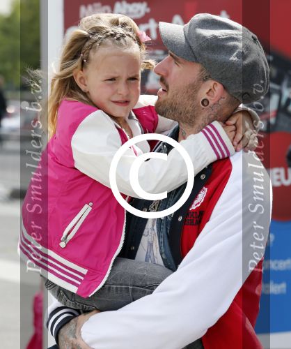 Rotterdam 23 juni 2012
Ben Saunders met zijn dochter Stacey bij K3 in ahoy.
Peter Smulders bv
