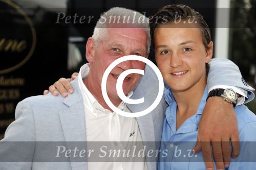 St Tropez 3 augustus 2012
Jan des Bouvrie viert zijn 70e verjaardag thuis bij hem in St Tropez. Charlie Jansen met Didier en Natasja Froger
Peter Smulders bv