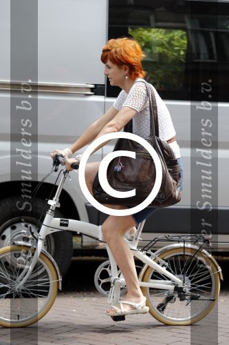 Amsterdam 28 juli 2012
Chazia Mourali op de fiets.
Peter Smulders bv
