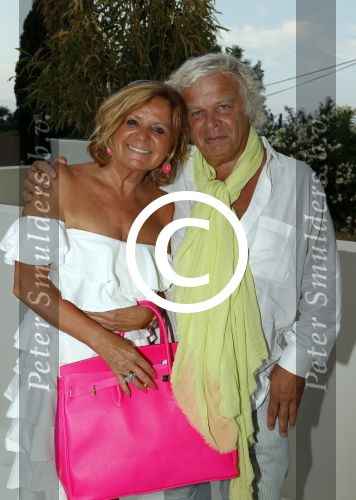 St Tropez 3 augustus 2012
Jan des Bouvrie viert zijn 70e verjaardag thuis bij hem in St Tropez. Eddy en Erna de Kroes
Peter Smulders bv