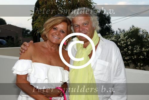St Tropez 3 augustus 2012
Jan des Bouvrie viert zijn 70e verjaardag thuis bij hem in St Tropez. Eddy en Erna de Kroes
Peter Smulders bv