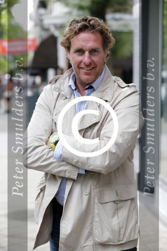 Amsterdam 8 augustus 2012
Edwin Smulders met kyboe horloge.
Peter Smulders bv