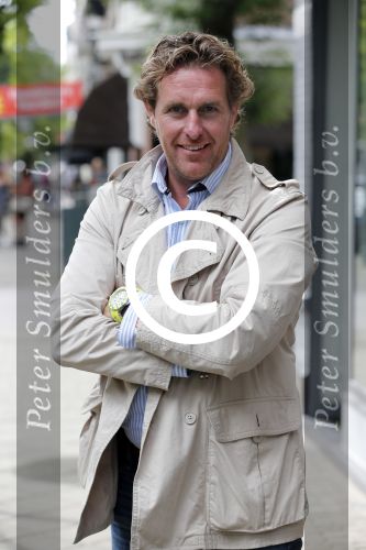 Amsterdam 8 augustus 2012
Edwin Smulders met kyboe horloge.
Peter Smulders bv