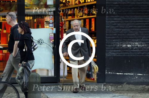 Amsterdam 6 augustus 2012
Eli Asser doet boodschappen.
Peter Smulders bv