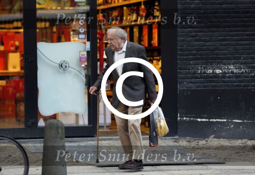 Amsterdam 6 augustus 2012
Eli Asser doet boodschappen.
Peter Smulders bv