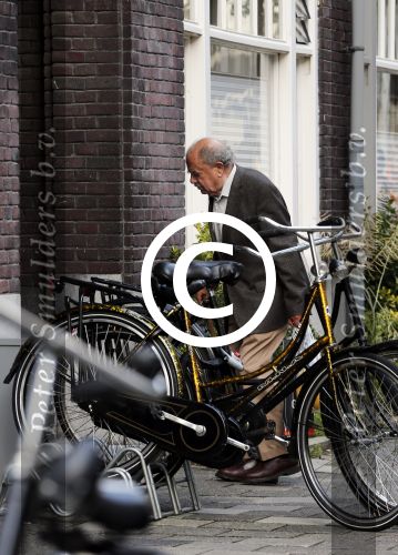 Amsterdam 6 augustus 2012
Eli Asser doet boodschappen.
Peter Smulders bv