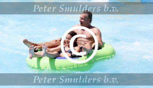 Ibiza 30 juli 2012
Wendy v Dijk met Erland Galjaard Lizzy Sem Mik en haar moeder in het aquapark op ibiza.
Peter Smulders bv