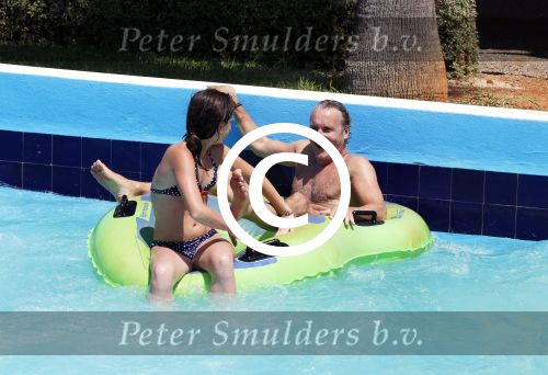 Ibiza 30 juli 2012
Wendy v Dijk met Erland Galjaard Lizzy Sem Mik en haar moeder in het aquapark op ibiza.
Peter Smulders bv