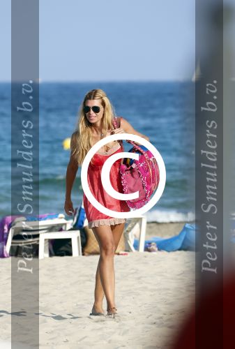 ibiza 29 juli 2012
Estelle Cruijff bij coco beach op het strand.
Peter Smulders bv