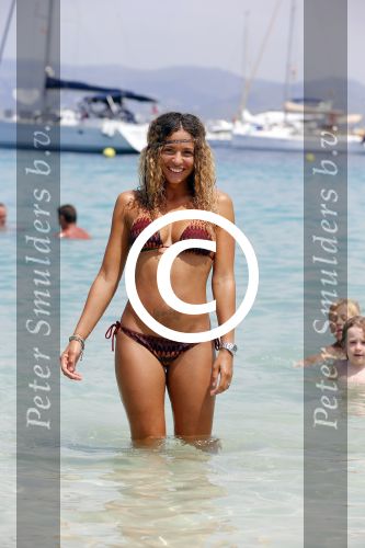 ibiza 29 juli 2012
Fajah Lourens met haar 2 kinderen op vakantie op ibiza.
Peter Smulders bv