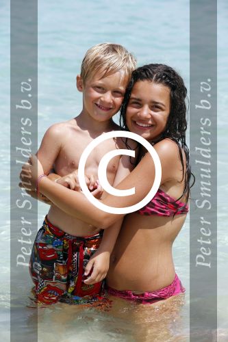ibiza 29 juli 2012
Fajah Lourens met haar 2 kinderen op vakantie op ibiza.
Peter Smulders bv