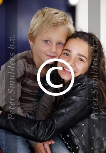 Schiphol 23 juli 2012
Fajah Lourens met zoon en dochter op schiphol. Ze wordt afgezet door een hele goede vriend.
Peter Smulders bv