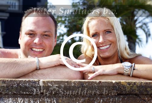 Gran Canaria Las Palmas 9 juli 2012
Frans en Mariska Bauer op zomervakantie met hun zonen Christiaan Frans Jan en Lucas in hotel Villa del Conde. Frans en Mariska met Buddha to Buddha ringen en armbanden
Peter Smulders bv