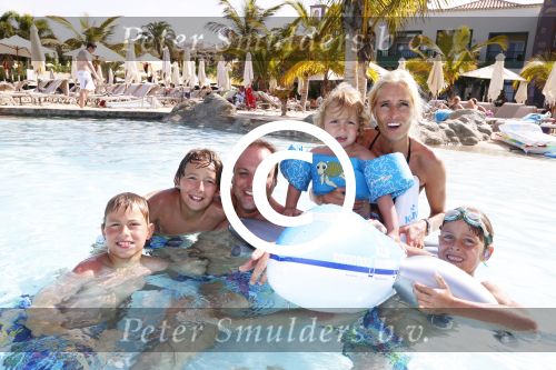 Gran Canaria Las Palmas 9 juli 2012
Frans en Mariska Bauer op zomervakantie met hun zonen Christiaan Frans Jan en Lucas in hotel Villa del Conde.
Peter Smulders bv