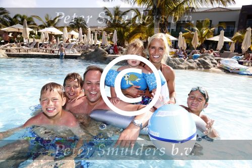 Gran Canaria Las Palmas 9 juli 2012
Frans en Mariska Bauer op zomervakantie met hun zonen Christiaan Frans Jan en Lucas in hotel Villa del Conde.
Peter Smulders bv
