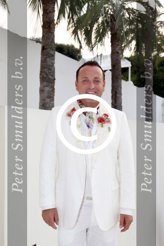 St Tropez 3 augustus 2012
Jan des Bouvrie viert zijn 70e verjaardag thuis bij hem in St Tropez. Gordon met Christine Kronenberg
Peter Smulders bv