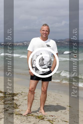 Ibiza 12 juli 2012
Gordon met een vriend op vakantie op ibiza.
Peter Smulders bv