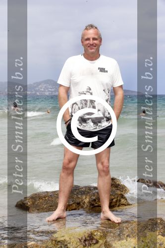 Ibiza 12 juli 2012
Gordon met een vriend op vakantie op ibiza.
Peter Smulders bv