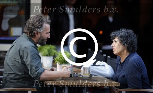 Amsterdam 7 augustus 2012
Hanneke Groenteman en Marcel Mutsers op terras.
Peter Smulders bv