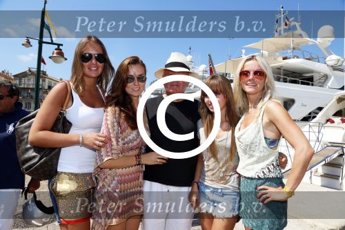 St Tropez 4 augustus 2012
Feestje van Michiel Mol voor zijn 43e verjaardag. Aanwezig oa Harry Mens met zijn dochters Noor Mens Suze Mens Marloes Mens en Sarah Mens. Ook de ouders van Michiel Jan en ... zijn aanwezig . 
Peter Smulders bv
