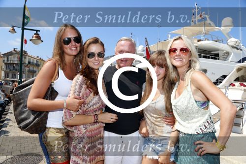 St Tropez 4 augustus 2012
Feestje van Michiel Mol voor zijn 43e verjaardag. Aanwezig oa Harry Mens met zijn dochters Noor Mens Suze Mens Marloes Mens en Sarah Mens. Ook de ouders van Michiel Jan en ... zijn aanwezig . 
Peter Smulders bv