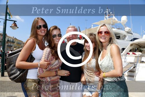 St Tropez 4 augustus 2012
Feestje van Michiel Mol voor zijn 43e verjaardag. Aanwezig oa Harry Mens met zijn dochters Noor Mens Suze Mens Marloes Mens en Sarah Mens. Ook de ouders van Michiel Jan en ... zijn aanwezig . 
Peter Smulders bv
