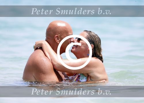 Ibiza 11 juli 2012
Herman den Blijker en zijn vrouw Jacqueline vieren de 4e verjaardag van hun zoon Matz bij coco beach.
Peter Smulders bv