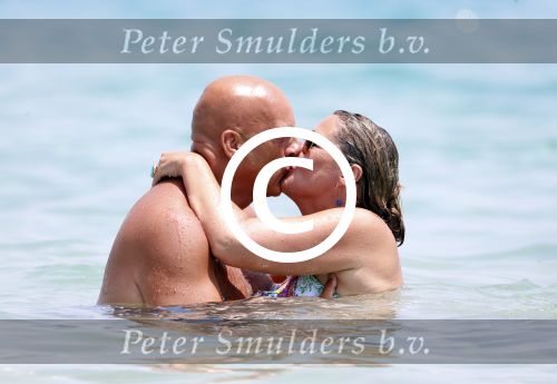 Ibiza 11 juli 2012
Herman den Blijker en zijn vrouw Jacqueline vieren de 4e verjaardag van hun zoon Matz bij coco beach.
Peter Smulders bv