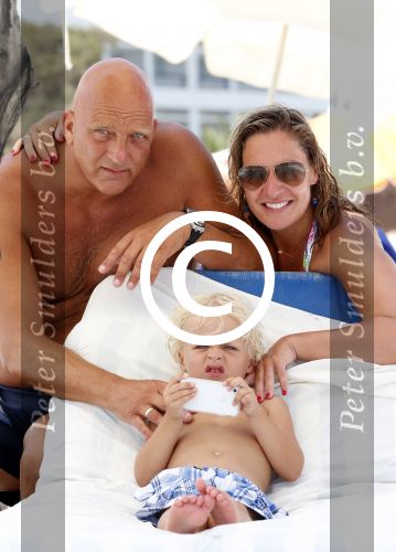 Ibiza 11 juli 2012
Herman den Blijker en zijn vrouw Jacqueline vieren de 4e verjaardag van hun zoon Matz bij coco beach.
Peter Smulders bv