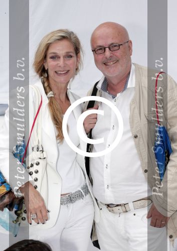 Haarlem 27 juni 2012
Premiere ice age 4 in pathe haarlem. Hilde de Mildt met man
Peter Smulders bv