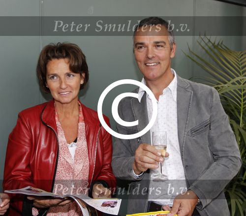 Amsterdam, 14 Juni 2012
Uitreiking eerste exemplaar Tour Express met hoofdredacteur Louis Bovee

Foto Peter Smulders BV