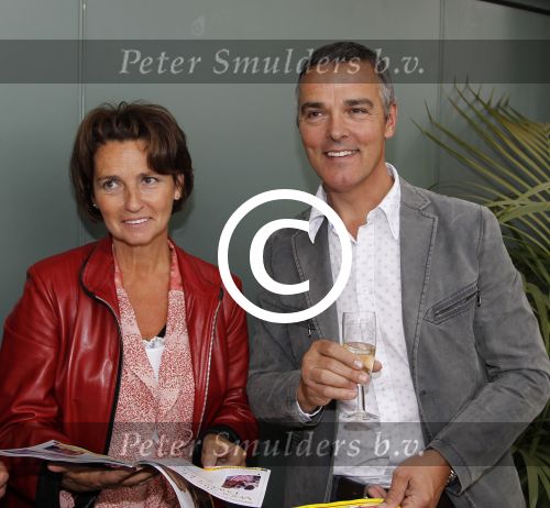 Amsterdam, 14 Juni 2012
Uitreiking eerste exemplaar Tour Express met hoofdredacteur Louis Bovee

Foto Peter Smulders BV