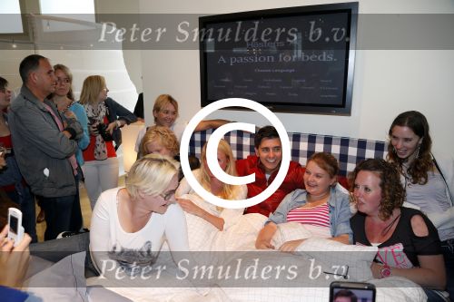 Leiderdorp 24 juni 2012
Jan Smit bij hastens winkel in Leiderdorp.
Peter Smulders bv