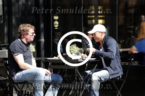 Amsterdam 26 juni 2012
Jeffrey Wammes op terras met hotelbon eigenaar Chris Luken.
Peter Smulders bv
