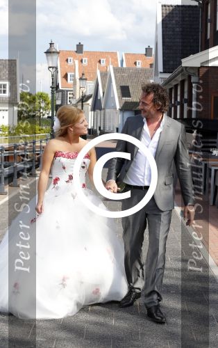 Huizen 7 juli 2012
Trouwen Jeroen Nieuwenhuize en zijn vrouw Kayla bij fletcher hotel in Huizen.
Peter Smulders bv
