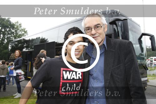 Tilburg, 12 Juni 2012
Voorstelling Musical op de basisschool Klinkers
Jeronimo met zijn manager Charly Prick
Foto Peter Smulders BV