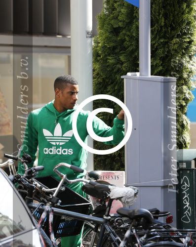 Amsterdam 19 juni 2012
Luciano Narsingh op de pc hooftstraat.
Peter Smulders bv