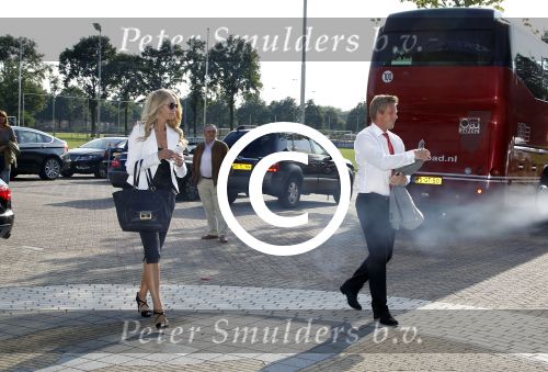 Waalwijk, 11 Augustus 2012
Eerste kompetitiewedstrijd in het nieuwe seizoen 2012/2013 tussen RKC-PSV, eindstand 3-2
Marcel Brands met zijn partner
Foto Peter Smulders BV