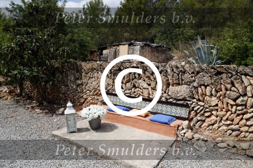 Ibiza 11 juli 2012
Binnen kijken bij de bed and breakfast van Maribelle en haar man Nicolaas Streefkerk.
Peter Smulders bv