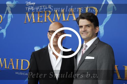 Rotterdam, 16 Juni 2012
Premiere Musical Little Mermaid in het Nieuwe Luxor theater
Maurice Wijnen met zijn partner Ronald den Ouden
Foto Peter Smulders BV