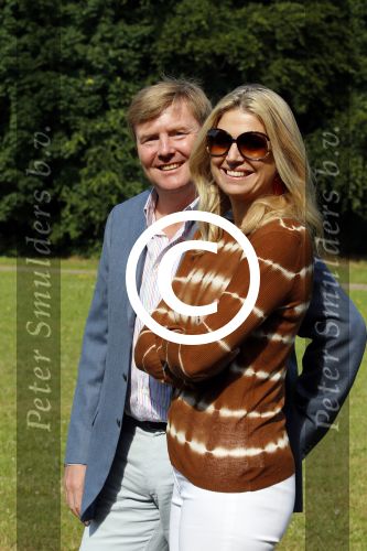 Wassenaar 7 juli 2012
Fotosessie met Prins Willem Alexander prinses Maxima Alexia Ariane en Amalia op landgoed de horsten.
Peter Smulder bv