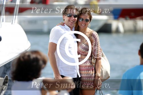 St Tropez 4 augustus 2012
Feestje van Michiel Mol voor zijn 43e verjaardag. Aanwezig oa Harrie Mens met zijn dochters Noor Suze Marloes en Sarah. Ook de ouders van Michiel Jan en ... zijn aanwezig . 
Peter Smulders bv