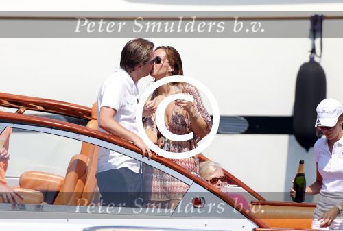 St Tropez 4 augustus 2012
Feestje van Michiel Mol voor zijn 43e verjaardag. Aanwezig oa Harrie Mens met zijn dochters Noor Suze Marloes en Sarah. Ook de ouders van Michiel Jan en ... zijn aanwezig . 
Peter Smulders bv