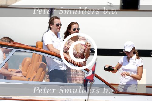 St Tropez 4 augustus 2012
Feestje van Michiel Mol voor zijn 43e verjaardag. Aanwezig oa Harrie Mens met zijn dochters Noor Suze Marloes en Sarah. Ook de ouders van Michiel Jan en ... zijn aanwezig . 
Peter Smulders bv