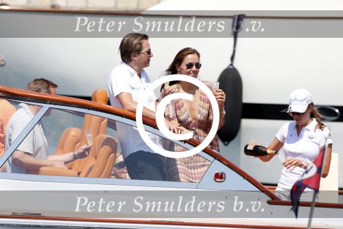 St Tropez 4 augustus 2012
Feestje van Michiel Mol voor zijn 43e verjaardag. Aanwezig oa Harrie Mens met zijn dochters Noor Suze Marloes en Sarah. Ook de ouders van Michiel Jan en ... zijn aanwezig . 
Peter Smulders bv
