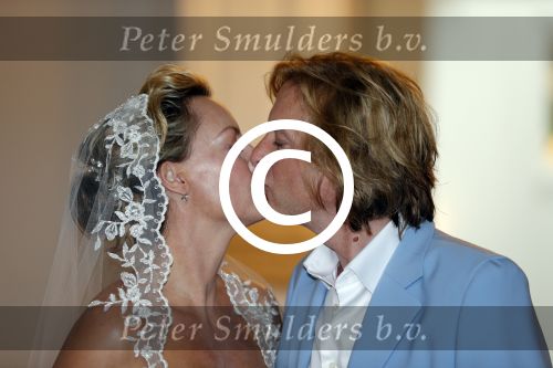 Amsterdam 13 juli 2012
Micky Hoogendijk en Adam Curry trouwen op de supper club boot.
Peter Smulders bv