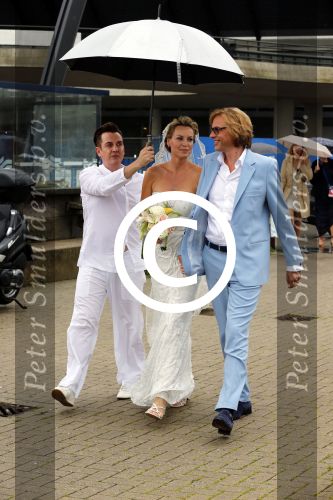Amsterdam 13 juli 2012
Micky Hoogendijk en Adam Curry trouwen op de supper club boot.
Peter Smulders bv