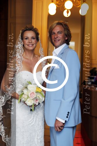 Amsterdam 13 juli 2012
Micky Hoogendijk en Adam Curry trouwen op de supper club boot.
Peter Smulders bv